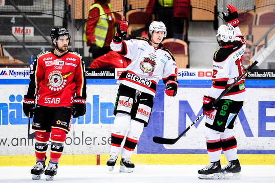Malmö Redhawks Fredrik Händemark jublar
