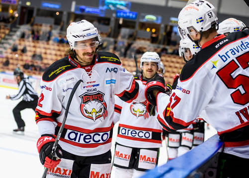 Malmö Redhawks Andreas Thuresson jublar