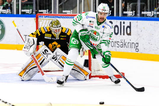 Rögles Ludvig Rensfeldt oroar framför Skellefteås