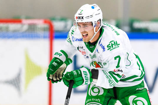Rögles Patrik Cehlin har ont