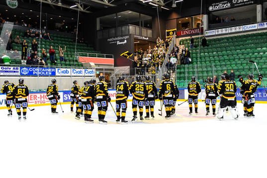 Skellefteå tackar sina supporters och jublar