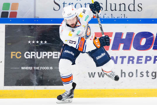 Växjös Josh Hennessy