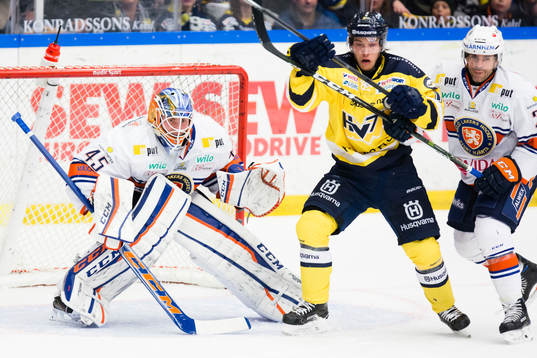 s Filip Sandberg och Växjös Cory Murphy
