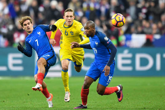 Sveriges Ludwig Augustinsson mot Frankrikes Antoine