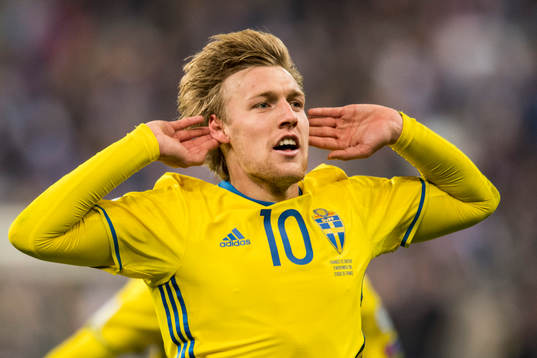 Sveriges Emil Forsberg jublar