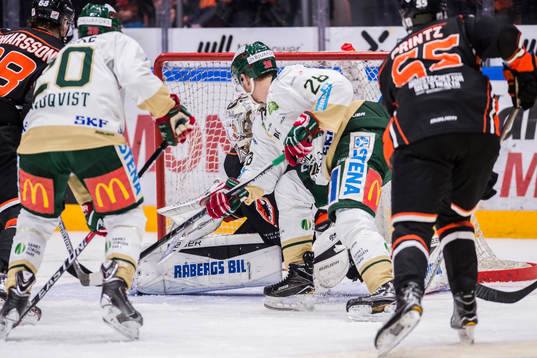 Frölundas Joel Lundqvist och Johan Sundström framför