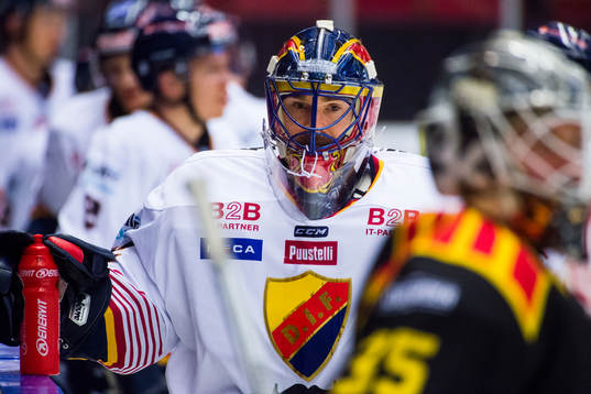 Djurgårdens målvakt Mikael Tellqvist