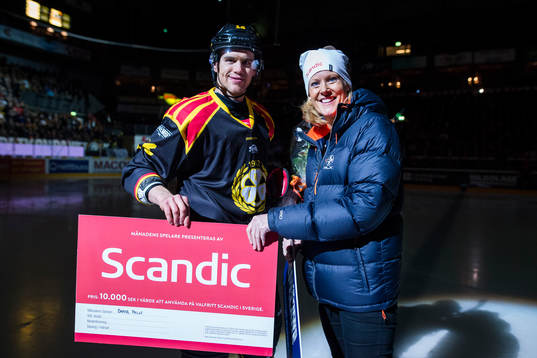 Brynäs Daniel Paille prisas för månadens spelare före