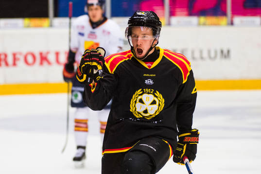 Brynäs Jonathan Pudas jublar
