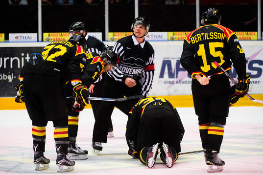 Brynäs Jonathan Granström har ont