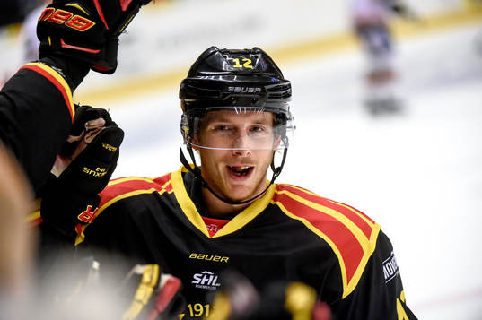 Brynäs Gustaf Thorell jublar