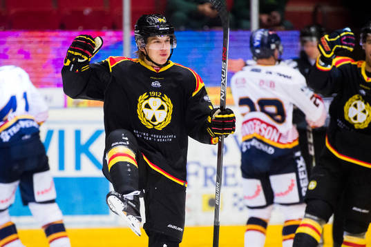 Brynäs Oskar Lindblom jublar