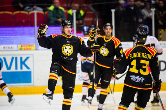Brynäs Oskar Lindblom jublar