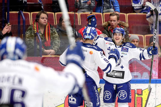Leksands Isak Skedung jublar