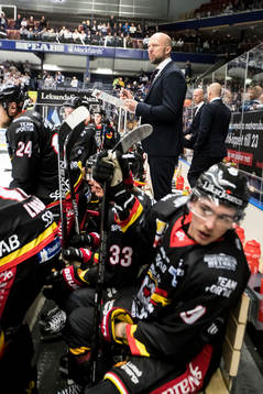 Luleås assisterande tränare Anders Burström  i
