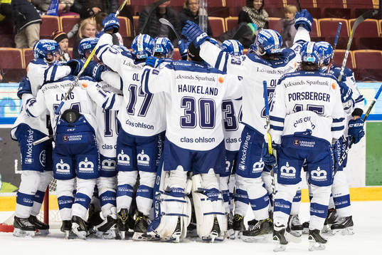 Leksands spelarna jublar