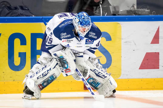Leksands målvakt Atte Engren  i ishockeymatchen i SHL