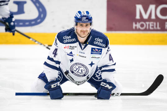 Leksands Nichlas Torp  i ishockeymatchen i SHL mellan