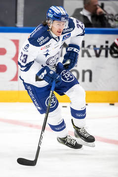 Leksands Sondre Olden  i ishockeymatchen i SHL mellan
