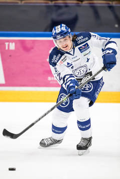 Leksands Fredrik Forsberg  i ishockeymatchen i SHL mellan