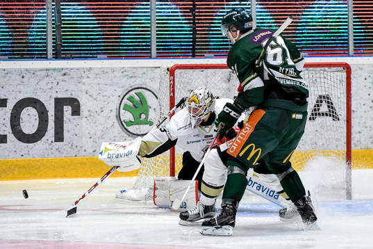 Malmö Redhawks målvakt Oscar Alsenfelt och Färjestads