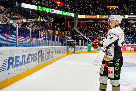 Malmö Redhawks Carl-Johan Lerby deppar