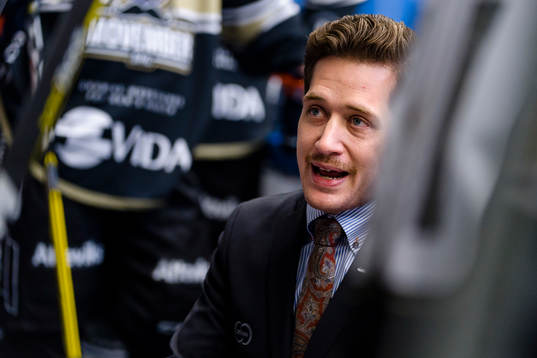 Växjös tränare Sam Hallam