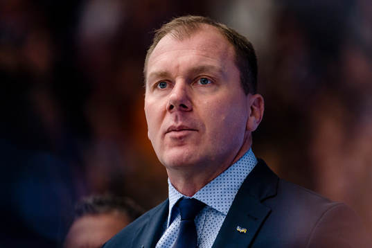 s tränare Johan Lindbom