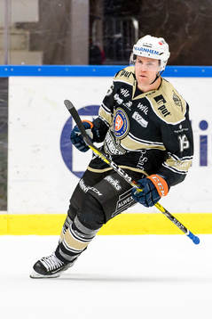 Växjös Geoff Platt jublar