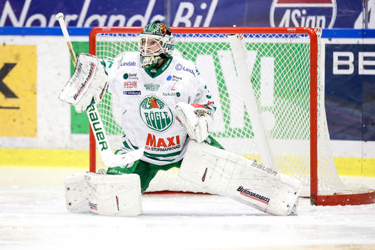Rögles  målvakt Oscar Dansk