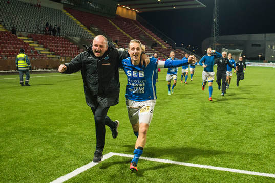 Norrbys Marcus Översjö jublar när han springer in på