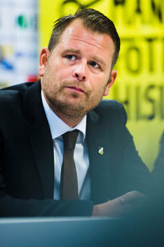 Mikael Stahre