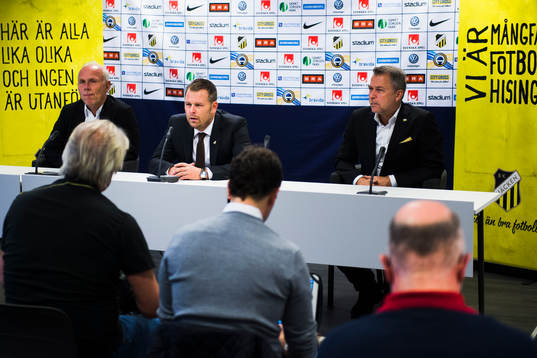 Dennis Andersson Häckens klubbdirektör, nya tränaren