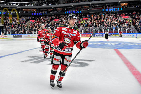 Malmö Redhawks Johan Ivarsson jublar