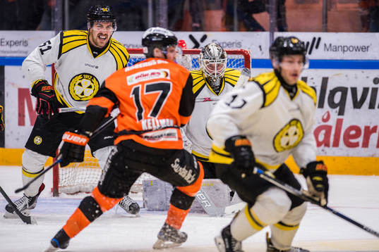 Brynäs Marc Zanetti och målvakt David Rautio