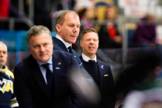 s assisterande tränare Stephan Lundh, tränare Johan
