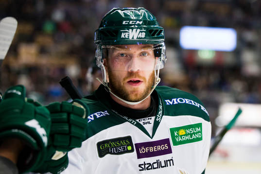 Färjestads Linus Persson jublar