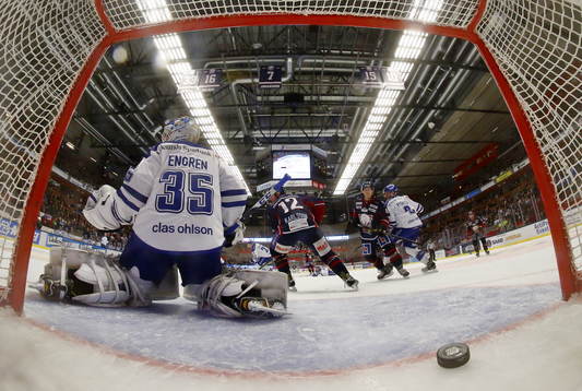 Mål 1-0 av Linköpings Kristian Näkyvä förbi Leksands