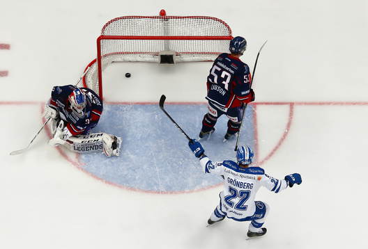 Leksands Martin Grönberg jublar vid mål 2-1 av Leksands