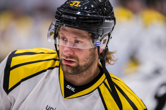 Brynäs Jonathan Granström innan ishockeymatchen i SHL