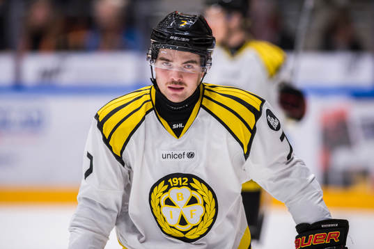 Brynäs Ponthus Westerholm innan ishockeymatchen i SHL