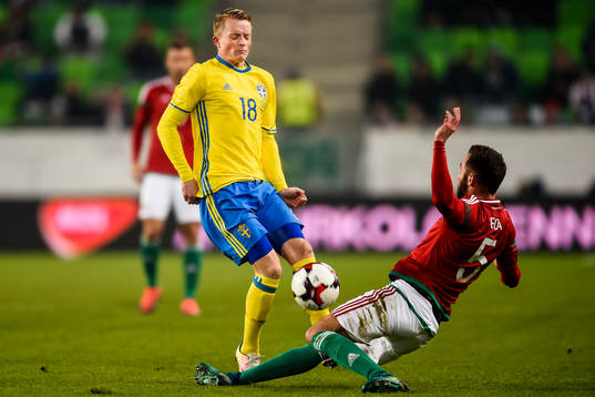 Sveriges Sam Larsson mot Ungerns Attila Fiola