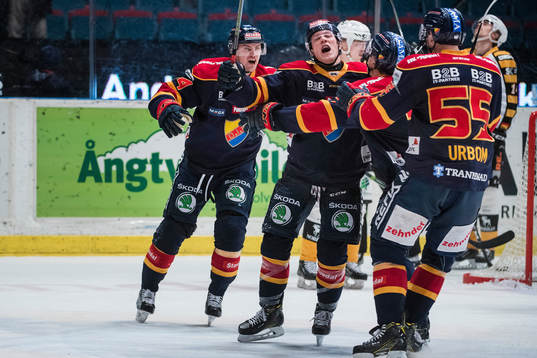 Djurgårdens spelare jublar