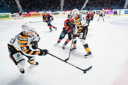 Skellefteås Andrew Calof och Anton Danielsson mot