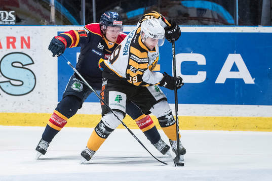 Djurgårdens Alexander Falk och Skellefteås Andrew Calof