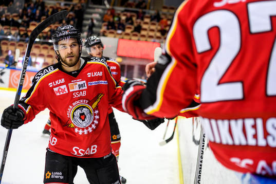 Luleås Craig Schira jublar