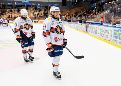 Växjös Linus Fröberg (v) och Robert Rosén (h) deppar