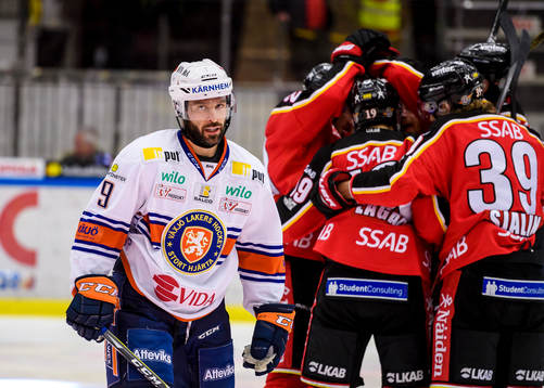 Växjös Josh Hennessy deppar