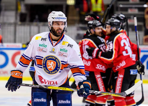 Växjös Josh Hennessy deppar