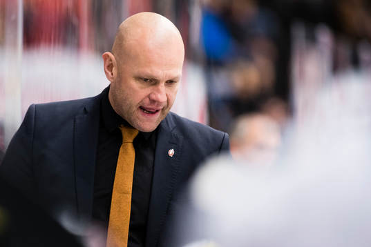 Modos tränare Andreas Johansson